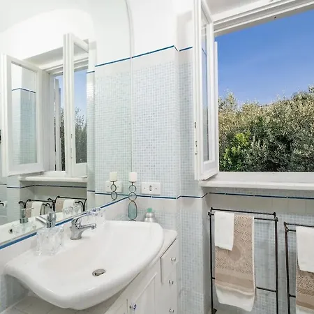 Luxury Zaffiro - Pool, Garden And Sea View 别墅