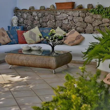 Luxury Zaffiro - Pool, Garden And Sea View * 阿纳卡普里