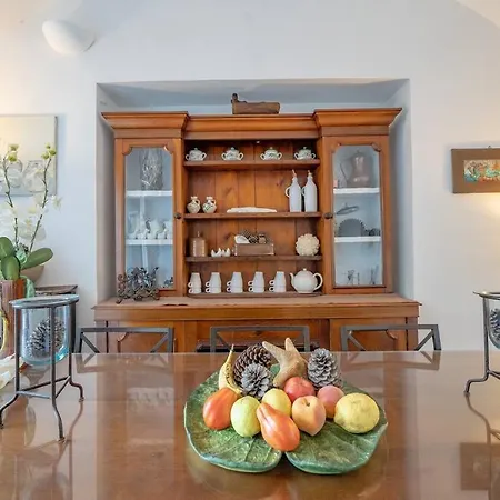 Luxury Zaffiro - Pool, Garden And Sea View 阿纳卡普里