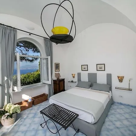 Luxury Zaffiro - Pool, Garden And Sea View * 阿纳卡普里