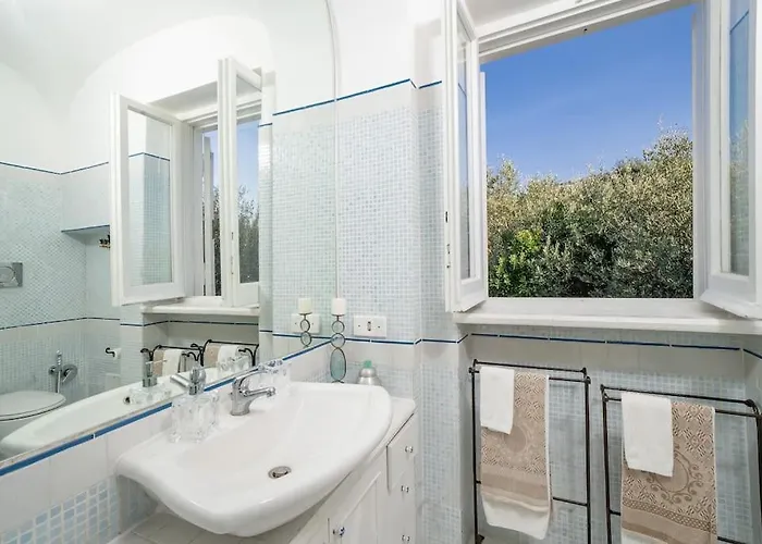 Luxury Zaffiro - Pool, Garden And Sea View Villa