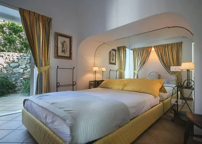 Luxury Zaffiro - Pool, Garden And Sea View 别墅 *