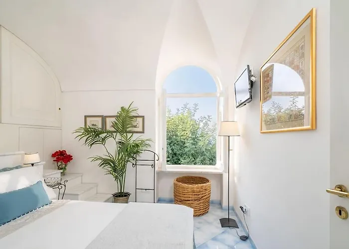 Luxury Zaffiro - Pool, Garden And Sea View 别墅 *